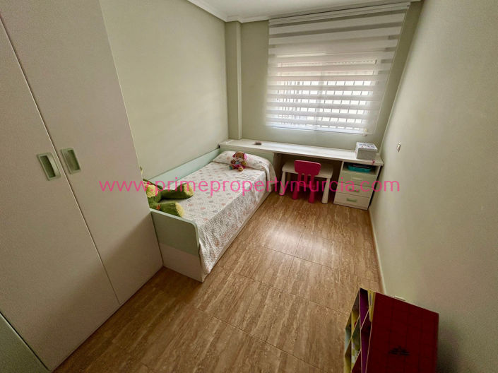 Image No.19-3 Bed Property for sale