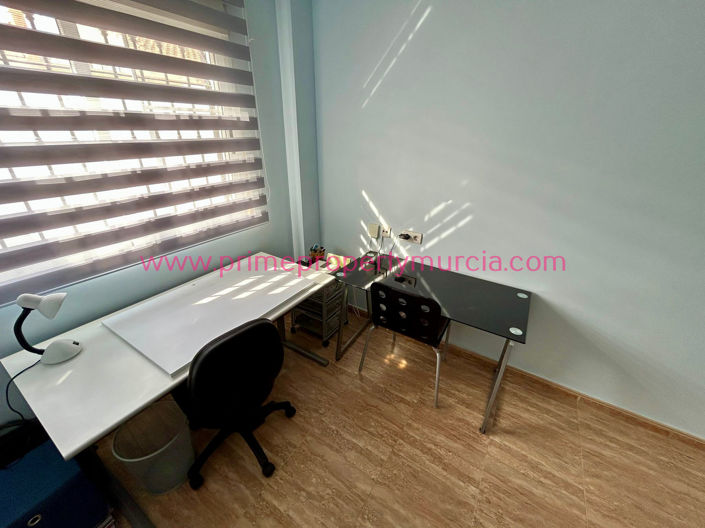 Image No.20-3 Bed Property for sale