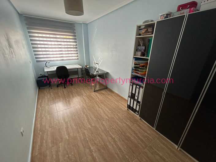 Image No.21-3 Bed Property for sale