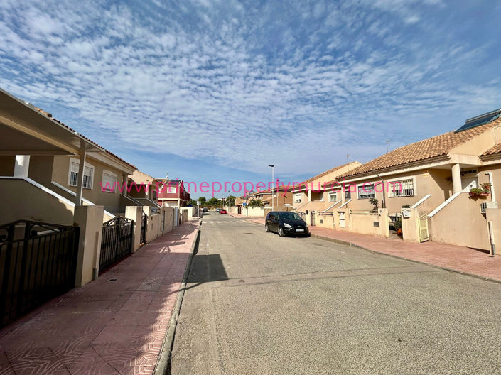 Image No.39-3 Bed Property for sale