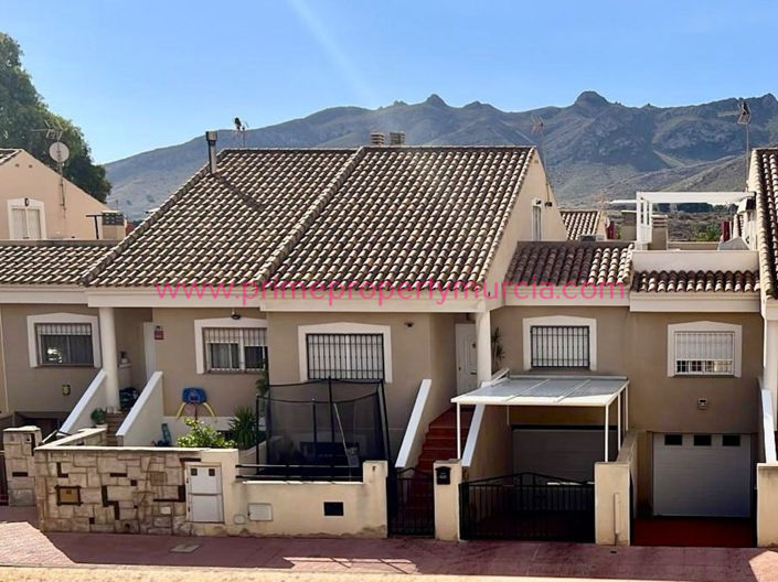 Image No.40-3 Bed Property for sale