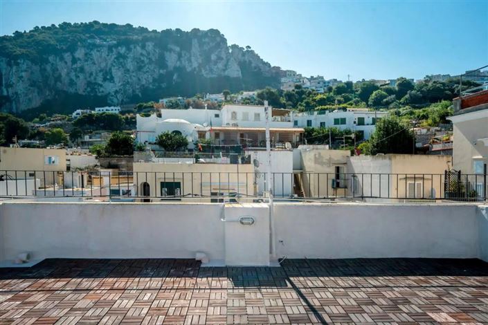 Image No.9-3 Bed Apartment for sale