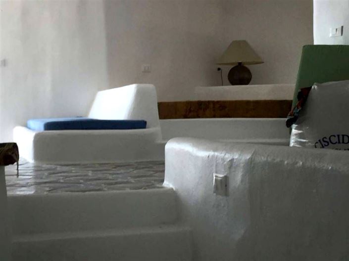 Image No.10-3 Bed House for sale