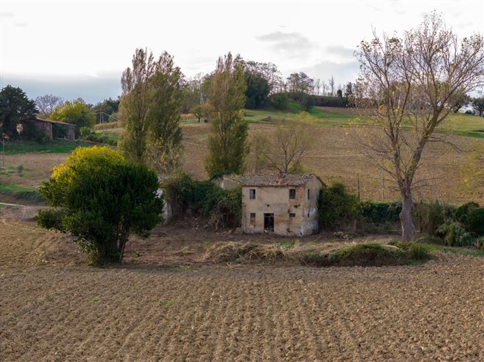 Image No.12-10 Bed Country House for sale