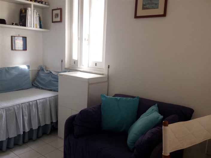 Image No.25-2 Bed House for sale