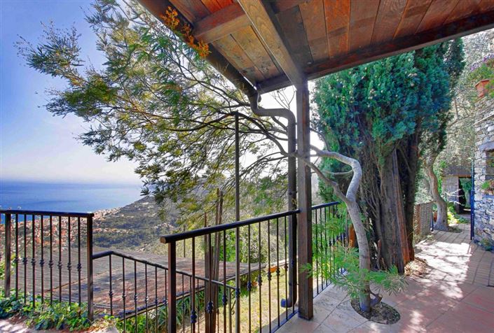 Image No.11-5 Bed House for sale