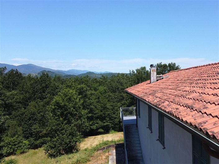 Image No.8-3 Bed House for sale