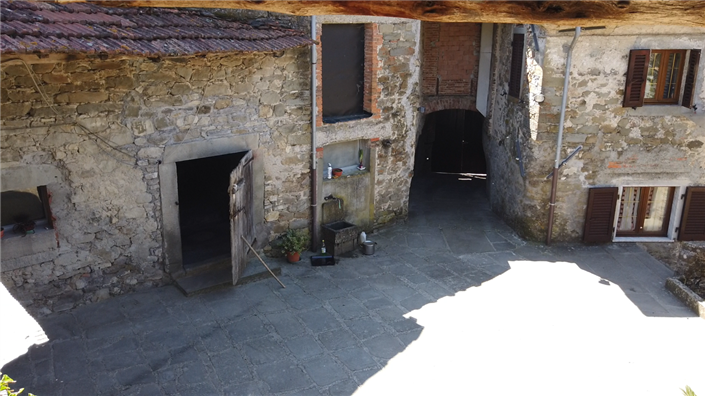 Image No.13-7 Bed Country House for sale