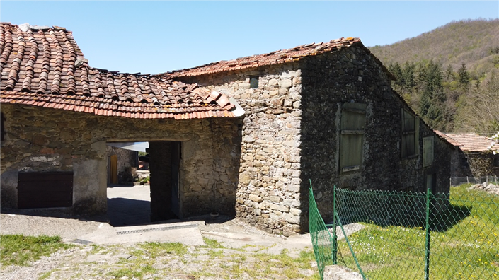 Image No.10-7 Bed Country House for sale