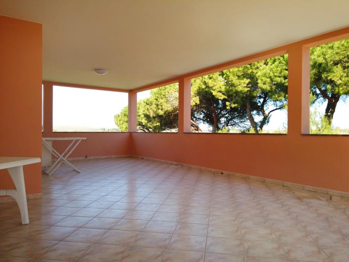 Image No.12-8 Bed Farmhouse for sale