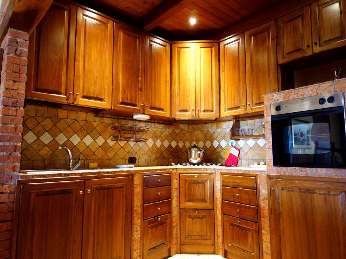 Image No.20-8 Bed Farmhouse for sale