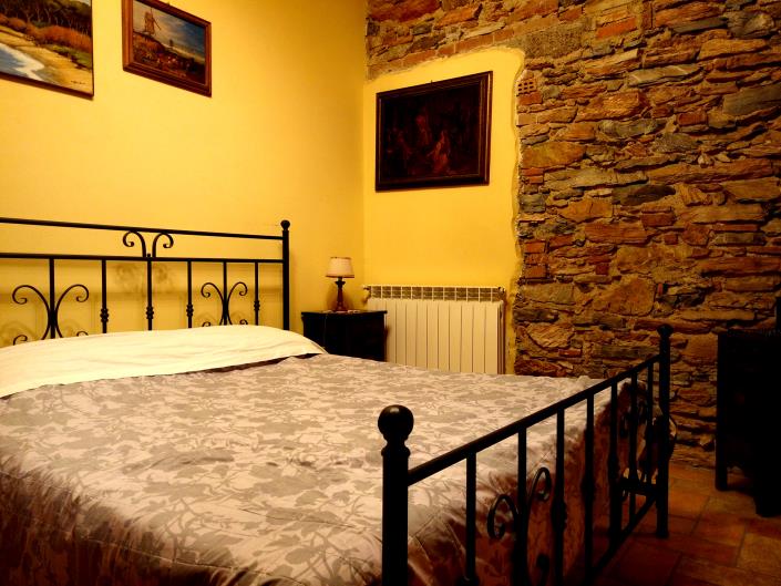 Image No.28-8 Bed Farmhouse for sale