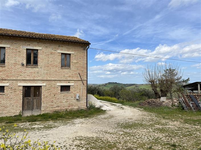 Image No.11-6 Bed House for sale