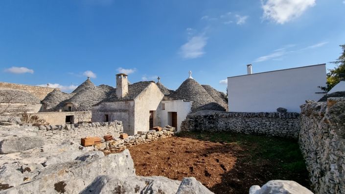 Image No.23-12 Bed Country House for sale