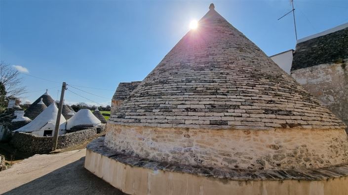 Image No.26-2 Bed Country House for sale