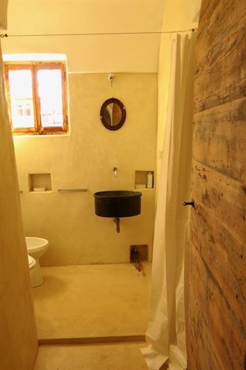 Image No.5-1 Bed House for sale