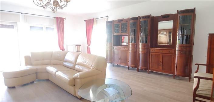 Image No.10-4 Bed House for sale