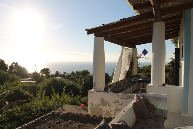 Image No.3-2 Bed House for sale