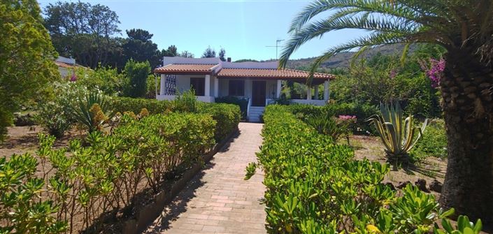 Image No.1-3 Bed House for sale