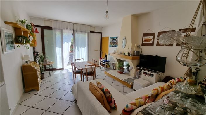 Image No.15-4 Bed House for sale