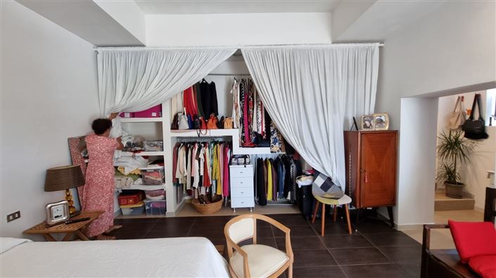 Image No.18-4 Bed House for sale