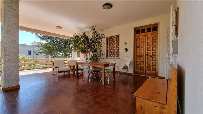 Image No.27-4 Bed House for sale