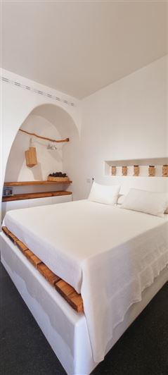 Image No.24-3 Bed House for sale