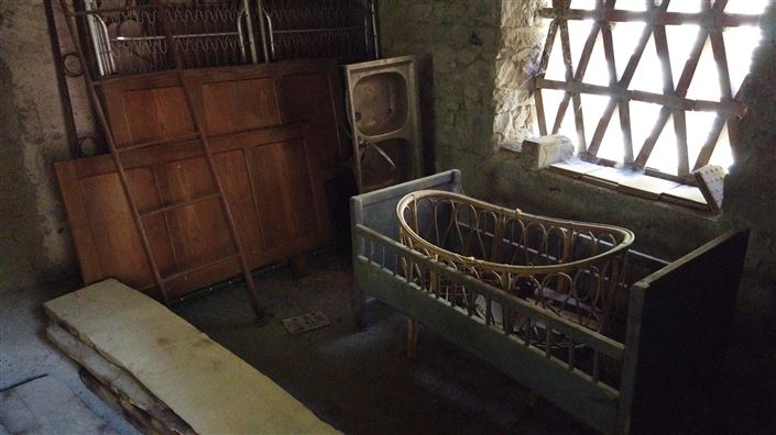 Image No.13-2 Bed House for sale