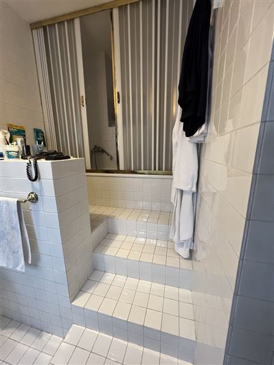 Image No.11-5 Bed House for sale