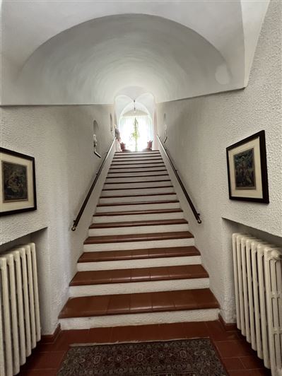 Image No.18-5 Bed House for sale