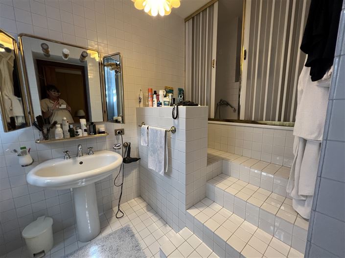 Image No.19-5 Bed House for sale