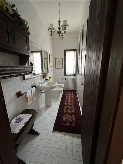 Image No.21-5 Bed House for sale