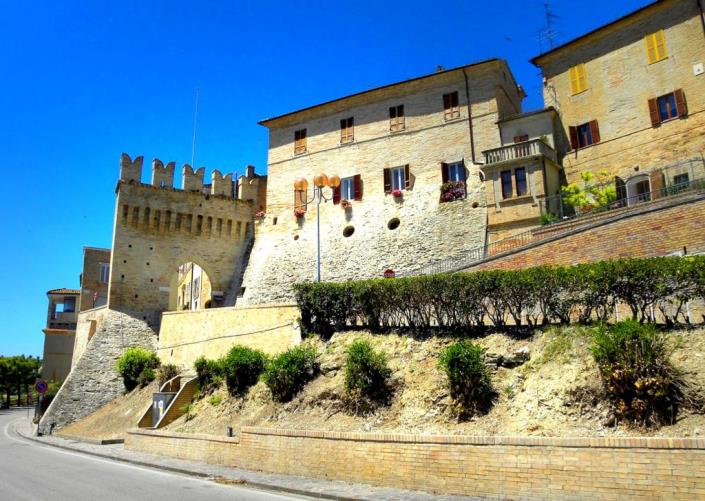 Image No.15-5 Bed Country House for sale