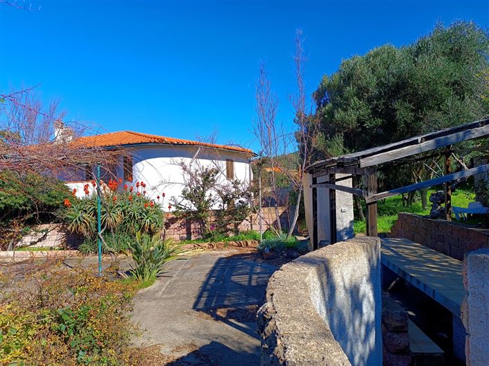 Image No.15-6 Bed House for sale