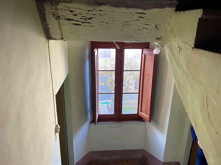 Image No.13-4 Bed House for sale