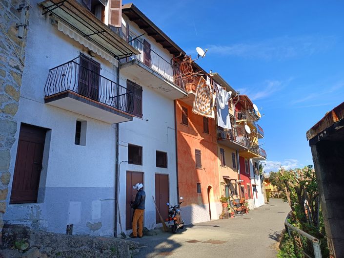 Image No.17-2 Bed Apartment for sale