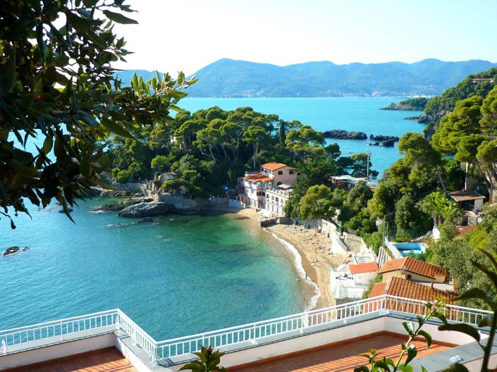 Image No.20-2 Bed Apartment for sale