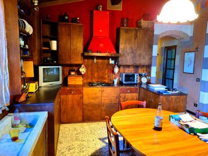 Image No.20-4 Bed Country House for sale