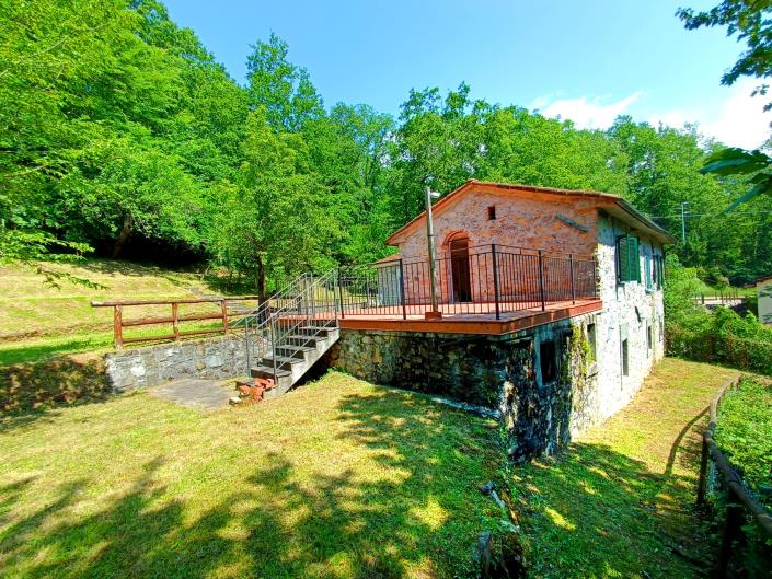 Image No.10-3 Bed House for sale