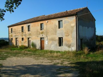 1 - San Costanzo, House