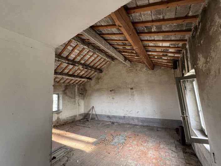 Image No.17-4 Bed House for sale