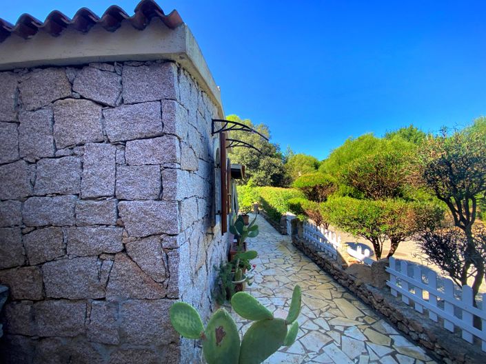 Image No.10-3 Bed House for sale