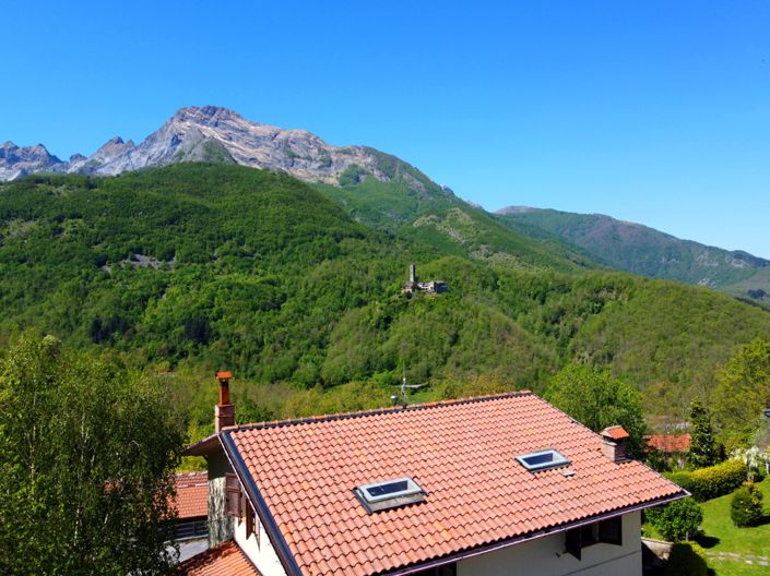 Image No.3-4 Bed House for sale