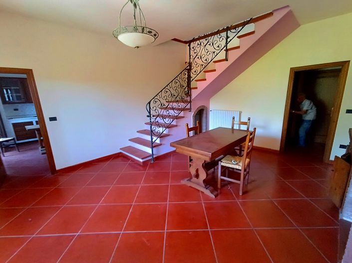 Image No.24-4 Bed House for sale