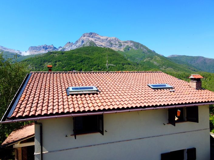 Image No.2-4 Bed House for sale