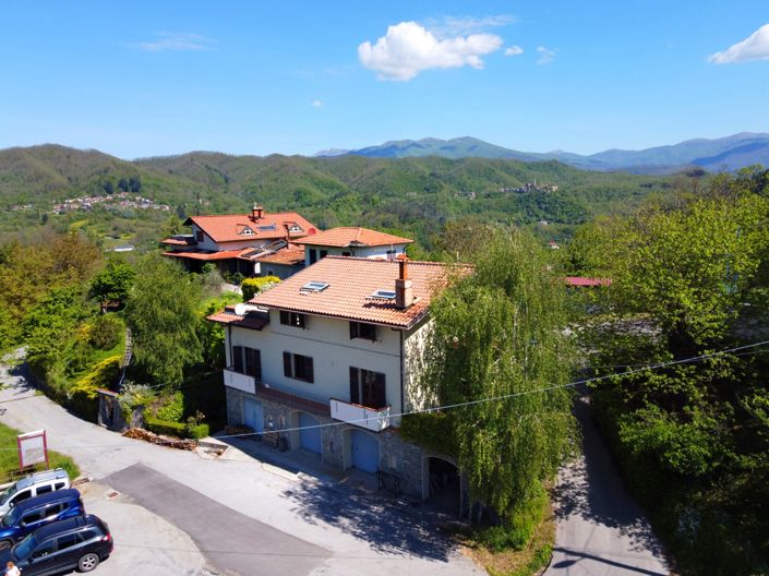 Image No.6-4 Bed House for sale