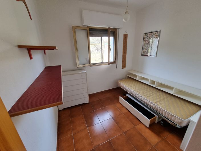 Image No.11-6 Bed House for sale