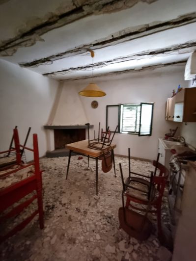 Image No.25-6 Bed House for sale