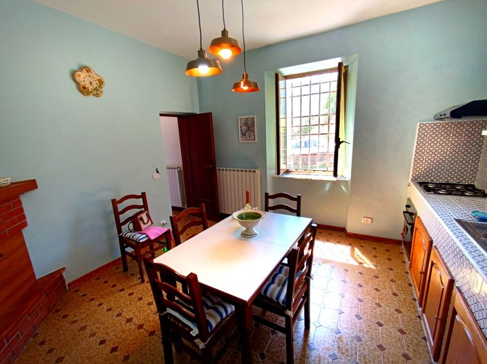 Image No.20-2 Bed House for sale