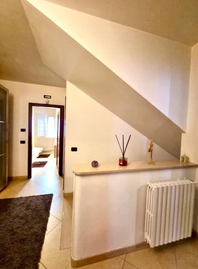 Image No.17-4 Bed House for sale